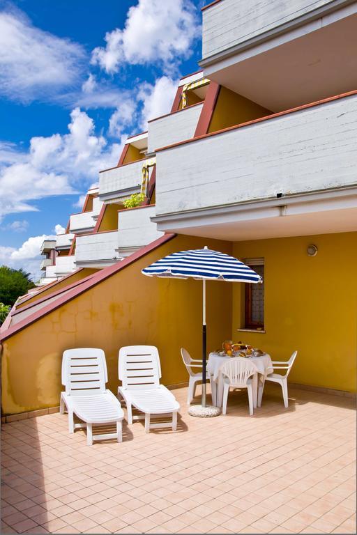 Appartamento Con Terrazza Лидо-делле-Национи Экстерьер фото